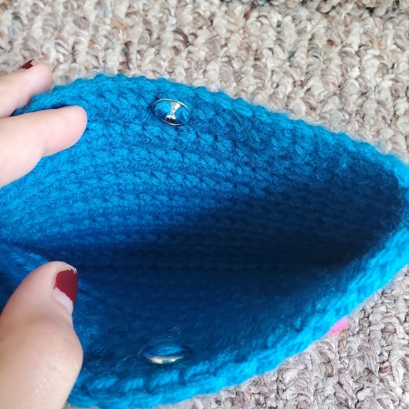 Blue Raspberry Lemon Crocheted Bag - Picture 9 of 12